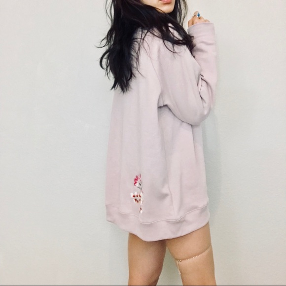 Brand new Betsey Johnson - Picture 4 of 6